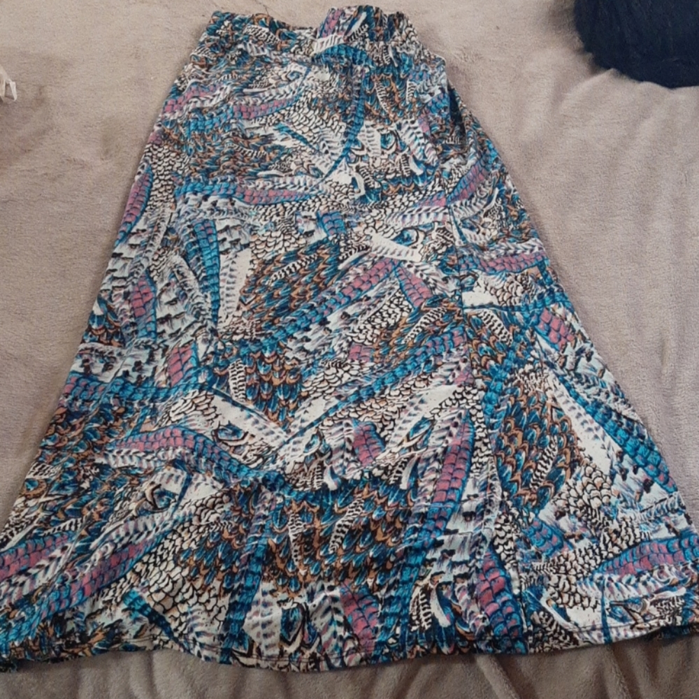 5/$20 E & K Skirt